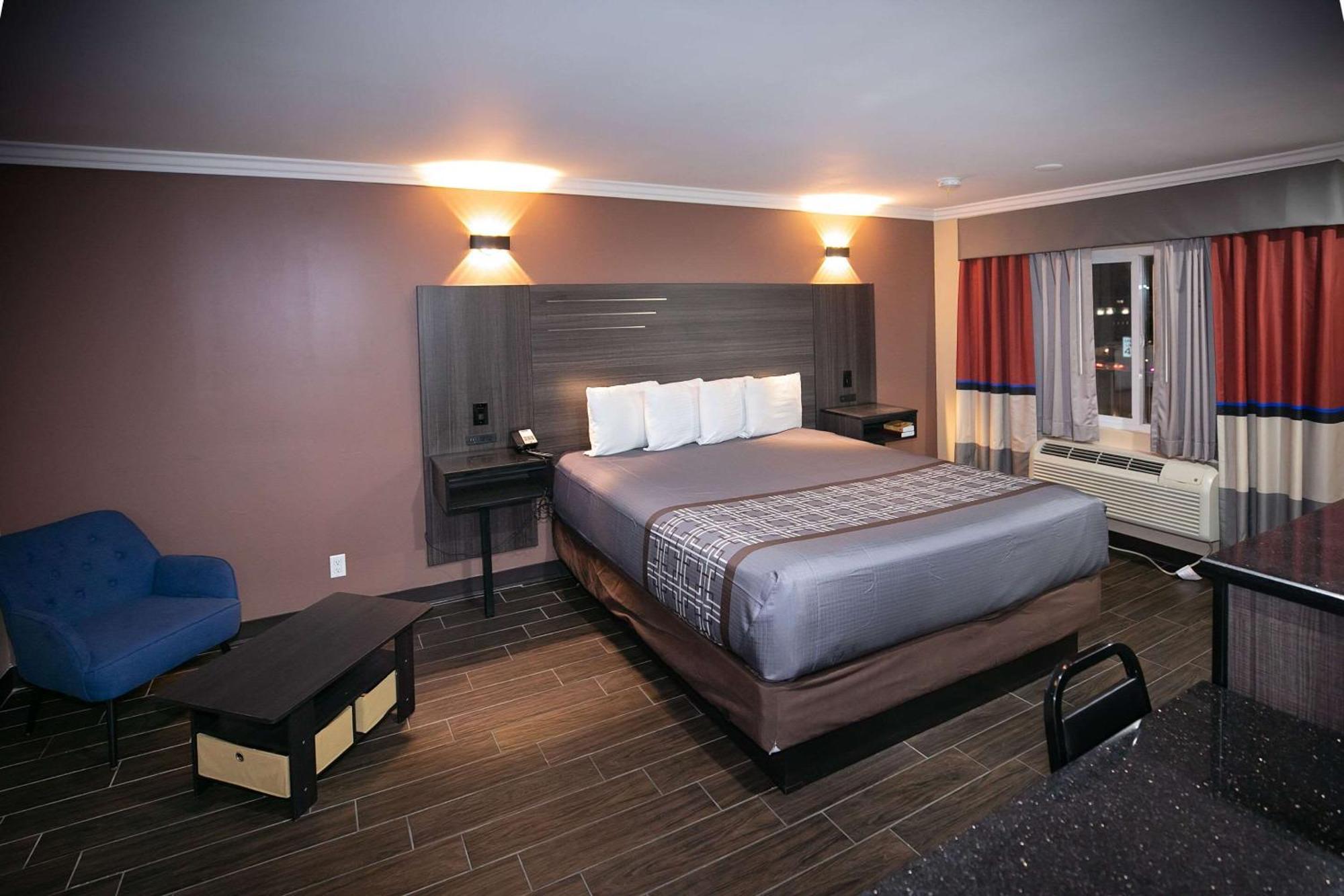 Rodeway Inn & Suites Bellflower Exteriör bild