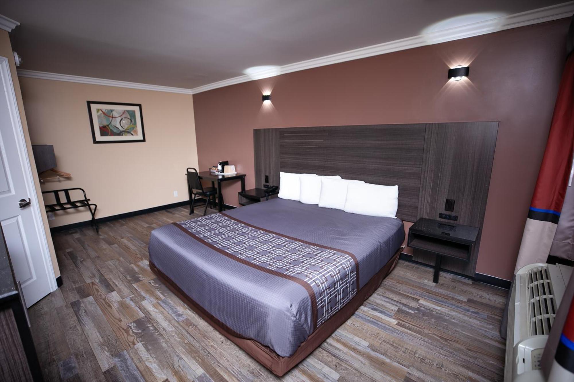 Rodeway Inn & Suites Bellflower Exteriör bild