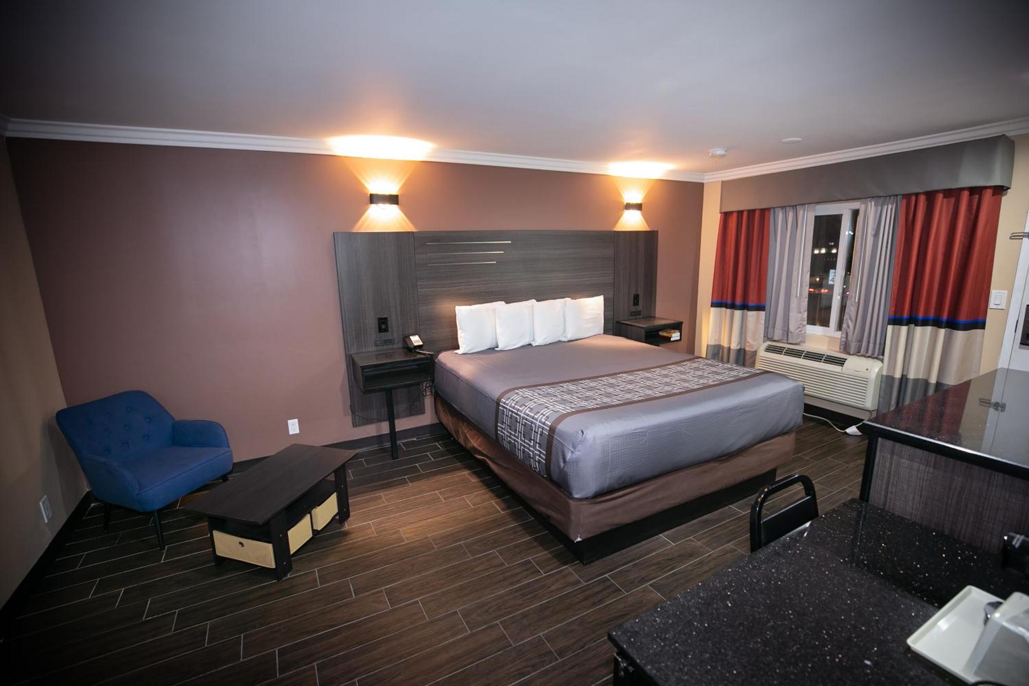 Rodeway Inn & Suites Bellflower Exteriör bild