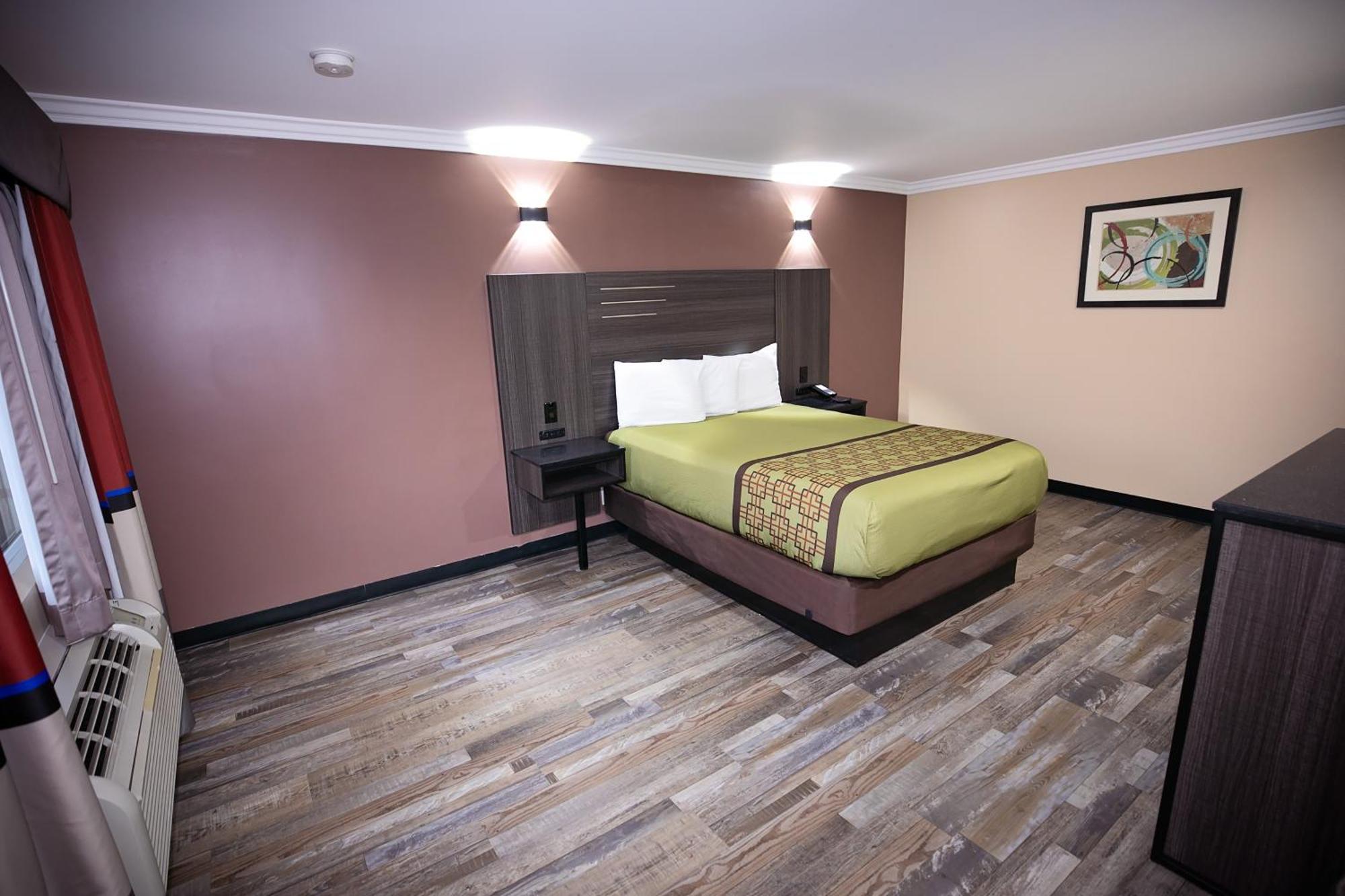 Rodeway Inn & Suites Bellflower Exteriör bild