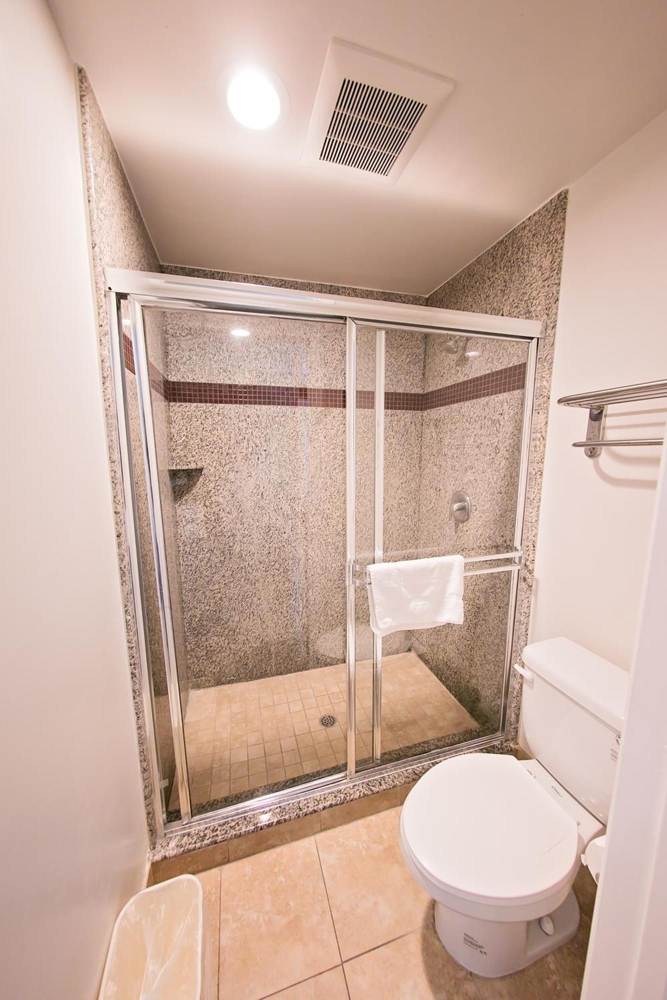 Rodeway Inn & Suites Bellflower Exteriör bild